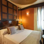 Hotel Saturnia&International
